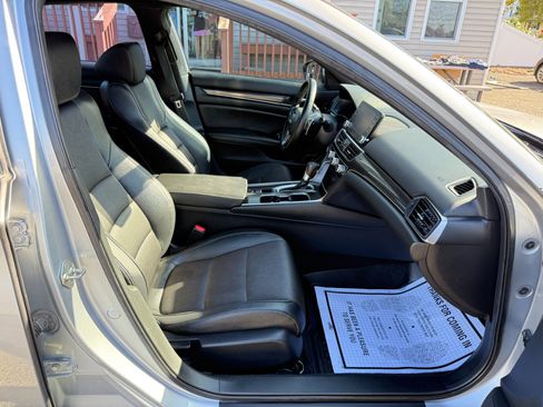 Used 2019 Honda Accord Sport image 36