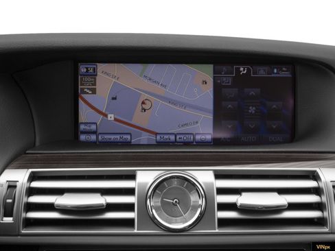 Used 2016 Lexus LS 460 w/ Comfort Package image 17