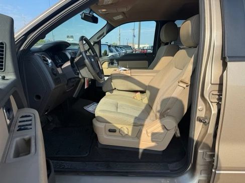 Used 2014 Ford F150 XLT w/ Equipment Group 302A Luxury AWD/4WD image 14