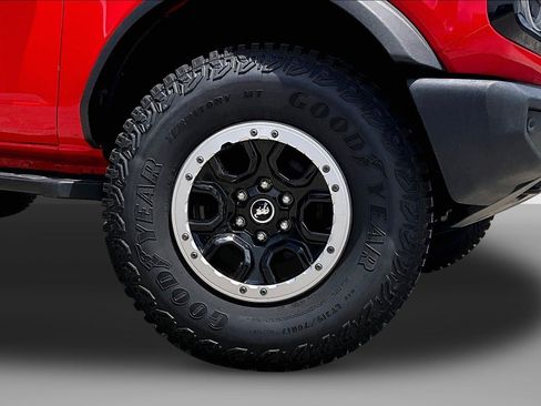Used 2021 Ford Bronco Outer Banks w/ Sasquatch Package AWD/4WD image 9