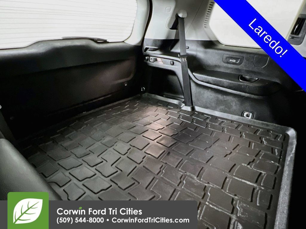 Used 2023 Jeep Grand Cherokee L Laredo w/ Luxury Tech Group I AWD/4WD image 16