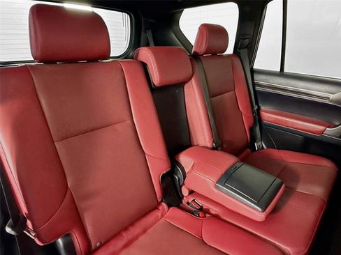 Used 2023 Lexus GX 460 Premium image 28