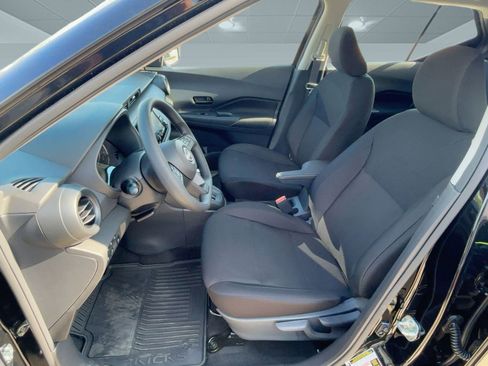 New 2025 Nissan Kicks Play S image 5
