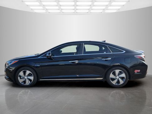 Used 2017 Hyundai Sonata Limited image 4