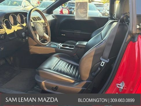 Used 2010 Dodge Challenger R/T RWD image 3