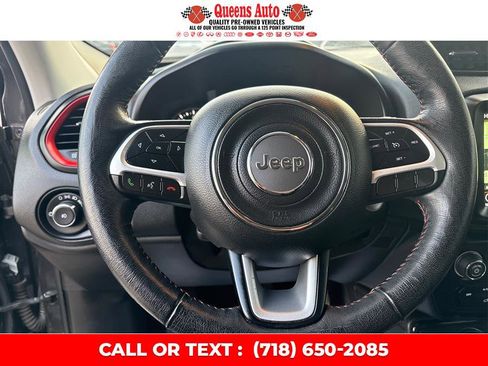 Used 2021 Jeep Renegade Trailhawk image 20
