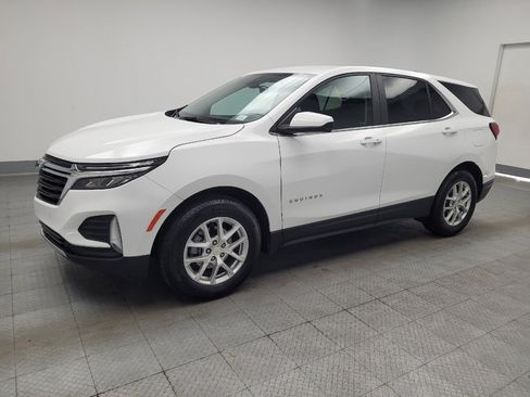 Used 2024 Chevrolet Equinox LT w/ LPO, Floor Liner Package FWD image 2