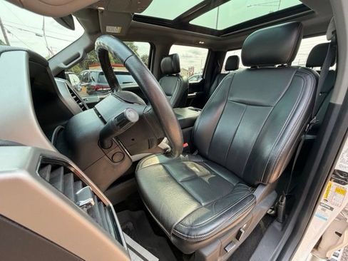 Used 2018 Ford F150 Lariat w/ Equipment Group 502A Luxury AWD/4WD image 10