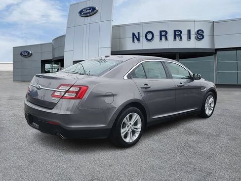Used 2014 Ford Taurus SEL FWD image 4