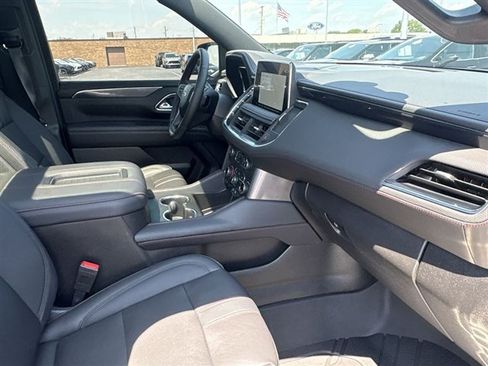 Certified 2023 Chevrolet Suburban RST w/ Luxury Package AWD/4WD image 30