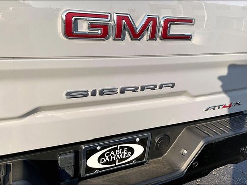 Used 2024 GMC Sierra 1500 AT4X image 6