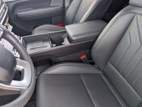 Used 2025 Hyundai Santa Fe SEL image 19