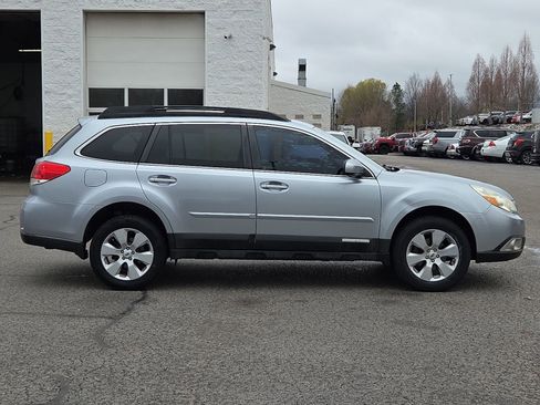 Used 2012 Subaru Outback 2.5i Limited w/ Moonroof Pkg image 6