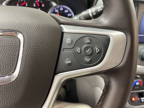 Used 2023 GMC Acadia SLT image 35