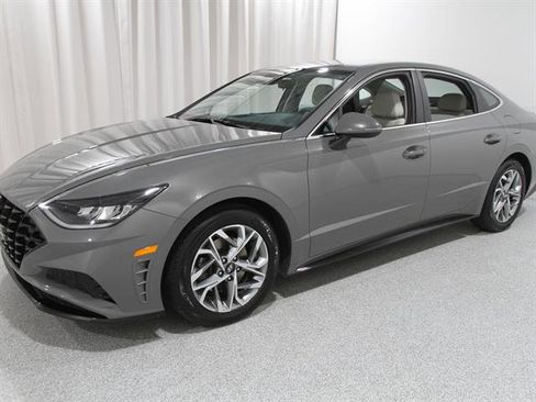 Used 2023 Hyundai Sonata SEL w/ Cargo Package image 3