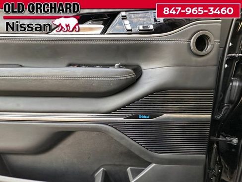 Used 2023 Jeep Grand Wagoneer Series II image 9