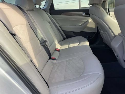 Used 2017 Hyundai Sonata Sport w/ Value Edition Package 02 FWD image 10