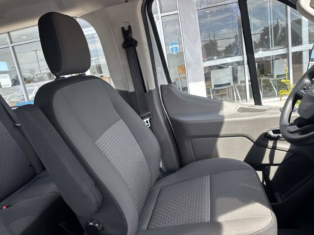 Used 2024 Ford Transit 350 XLT RWD image 11