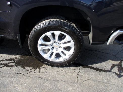 Used 2023 Chevrolet Silverado 1500 LTZ w/ LTZ Premium Package image 20