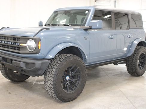 Used 2023 Ford Bronco 4-Door AWD/4WD image 4