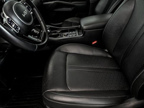 Used 2022 Kia Sorento S w/ Panoramic Sunroof Package image 11