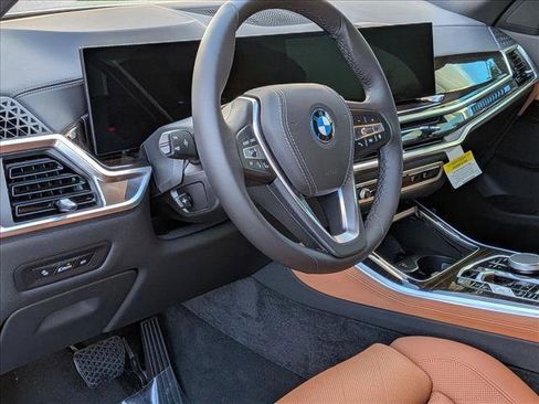 New 2026 BMW X5 xDrive50e w/ Parking Assistance Package AWD/4WD image 3