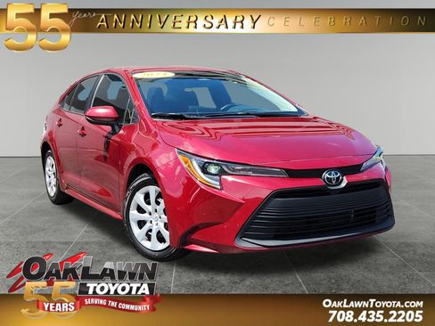 Certified 2024 Toyota Corolla LE FWD image 1