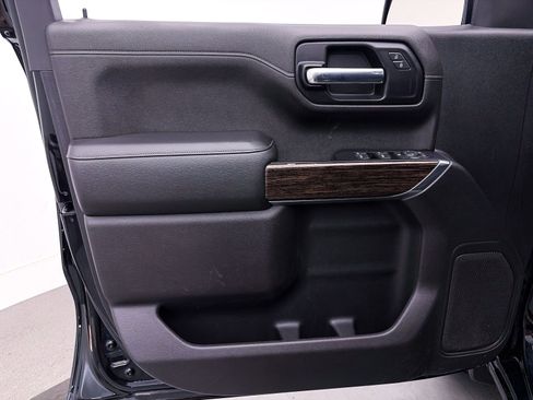 Used 2020 GMC Sierra 1500 Elevation w/ Elevation Value Package image 11