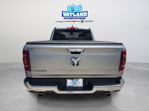 Used 2019 RAM 1500 Laramie AWD/4WD image 9