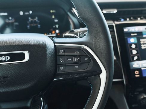 Used 2022 Jeep Grand Cherokee Trailhawk w/ Advanced Protech Group II image 31