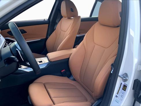 Used 2026 BMW 330i Sedan w/ M Sport Package RWD image 7