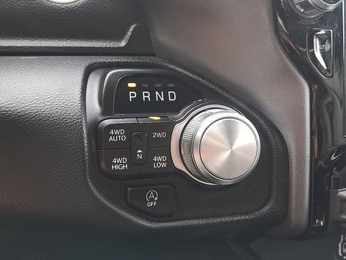 Used 2023 RAM 1500 Laramie AWD/4WD image 12