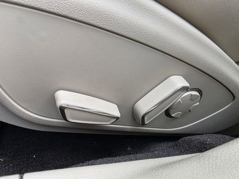 Used 2020 Lincoln MKZ Reserve w/ Elements Package FWD image 15