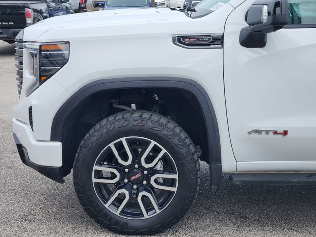 Used 2026 GMC Sierra 1500 AT4 w/ AT4 Premium Package AWD/4WD image 5