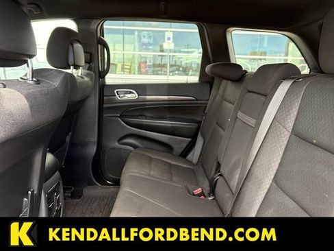 Used 2020 Jeep Grand Cherokee Laredo AWD/4WD image 21