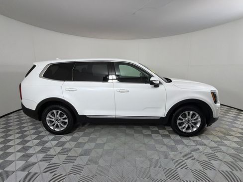 Used 2020 Kia Telluride LX FWD image 4