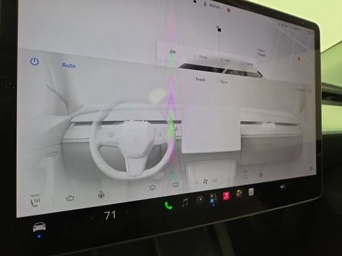 Used 2025 Tesla Model Y Long Range AWD/4WD image 21