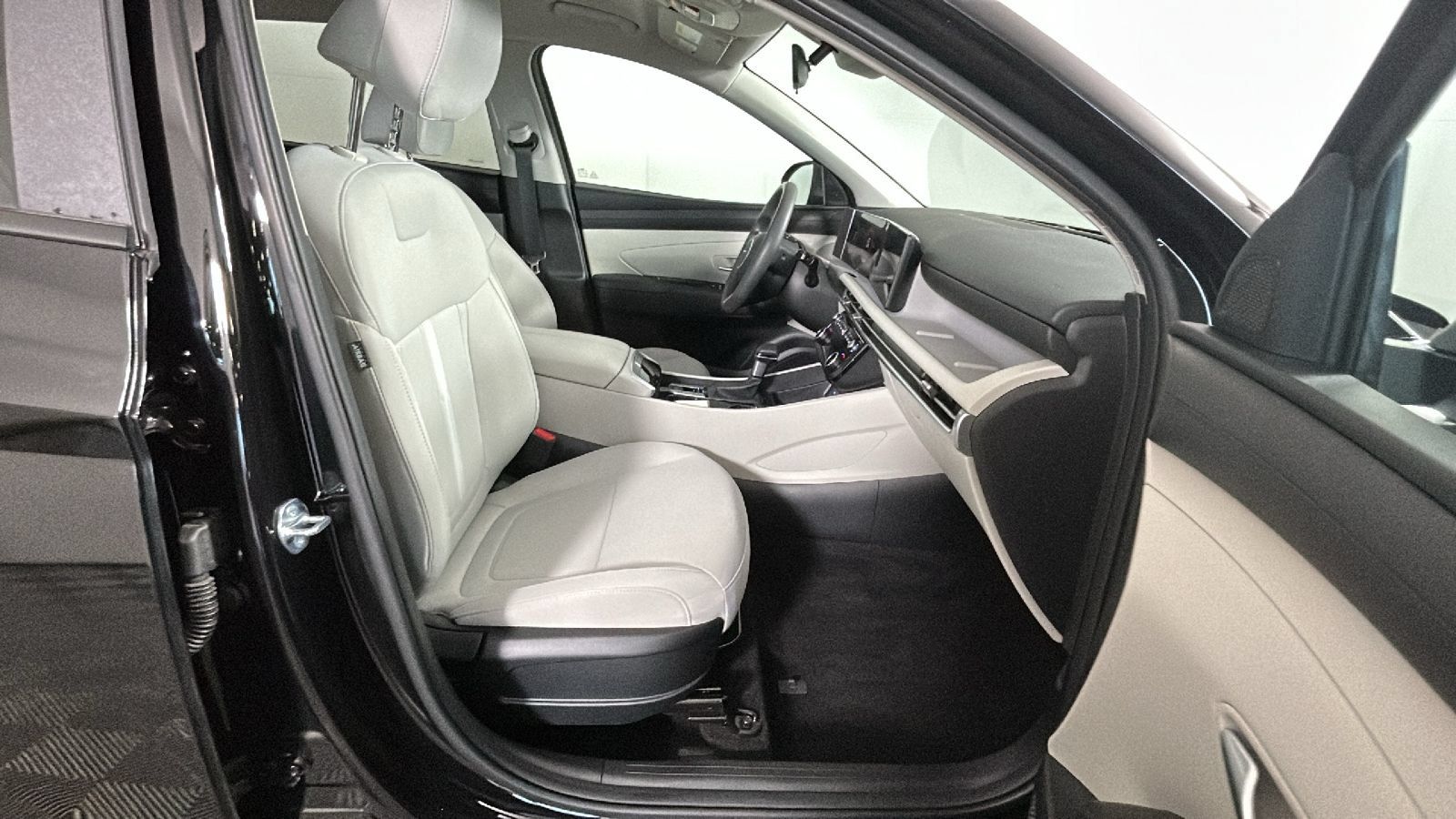 Certified 2026 Hyundai Tucson SEL Plus FWD image 37