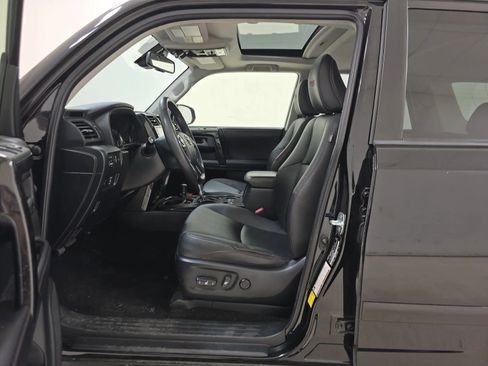 Used 2020 Toyota 4Runner TRD Off-Road Premium w/ Moonroof Package image 7