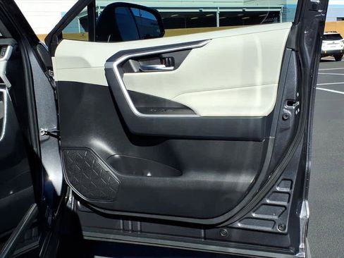 Used 2024 Toyota RAV4 XLE image 21