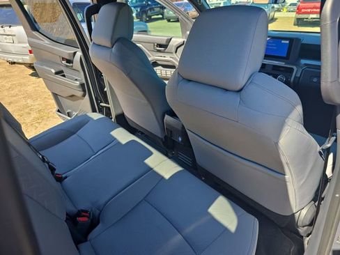 Used 2025 Toyota Tacoma SR5 image 11