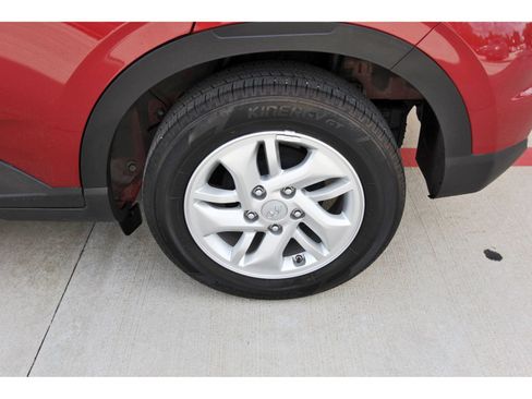 Used 2024 Hyundai Venue SE FWD image 28