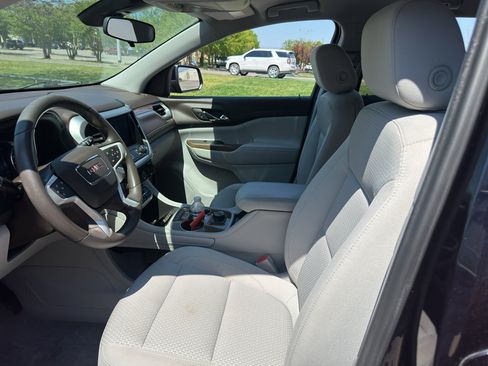 Used 2022 GMC Acadia SLE image 16