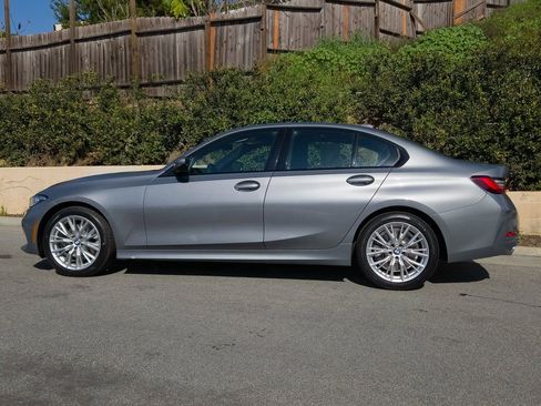 Used 2023 BMW 330i Sedan w/ Driving Assistance Package image 28