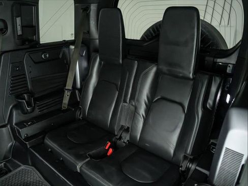 Used 2020 Land Rover Defender 110 X AWD/4WD image 18