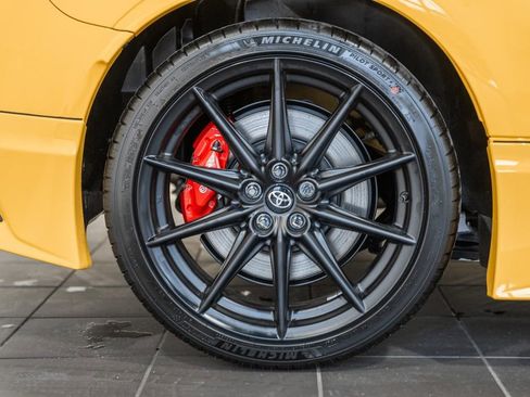 New 2026 Toyota GR86 YUZU Limited image 17