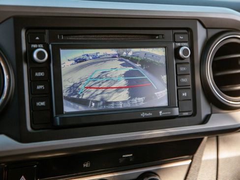 Used 2016 Toyota Tacoma SR5 image 16