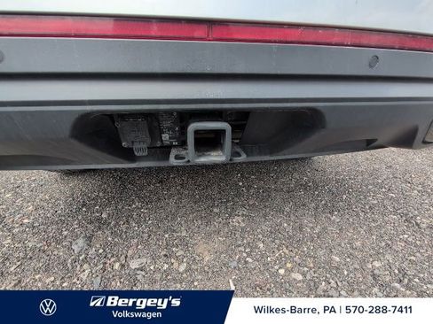 Certified 2025 Volkswagen Atlas SE AWD/4WD image 11