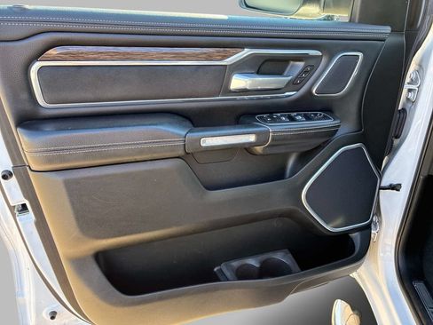 Used 2020 RAM 1500 Laramie AWD/4WD image 22