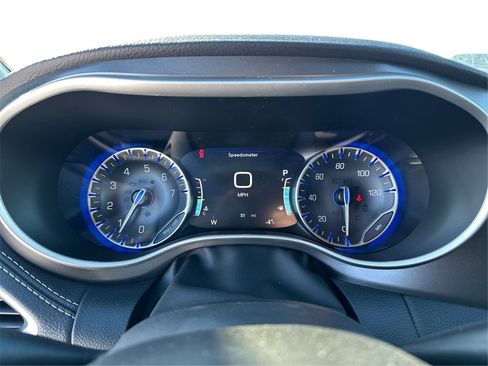 New 2025 Chrysler Pacifica Select image 16